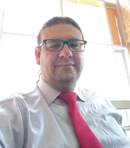 Dr. Oscar Vega Castro